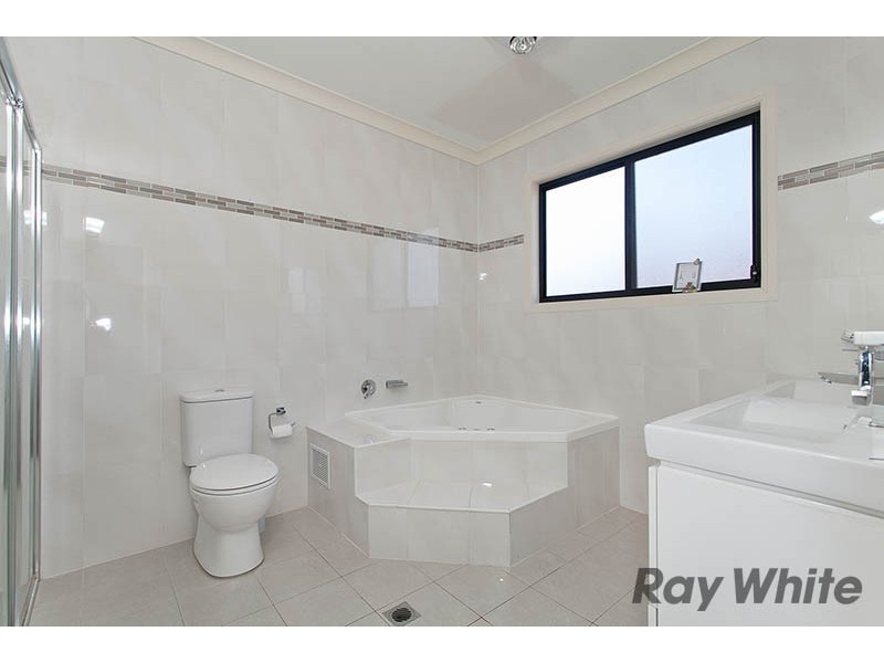 5 Kinsel Avenue, Kingsgrove NSW 2208