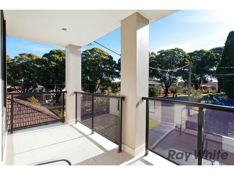 5 Kinsel Avenue, Kingsgrove NSW 2208