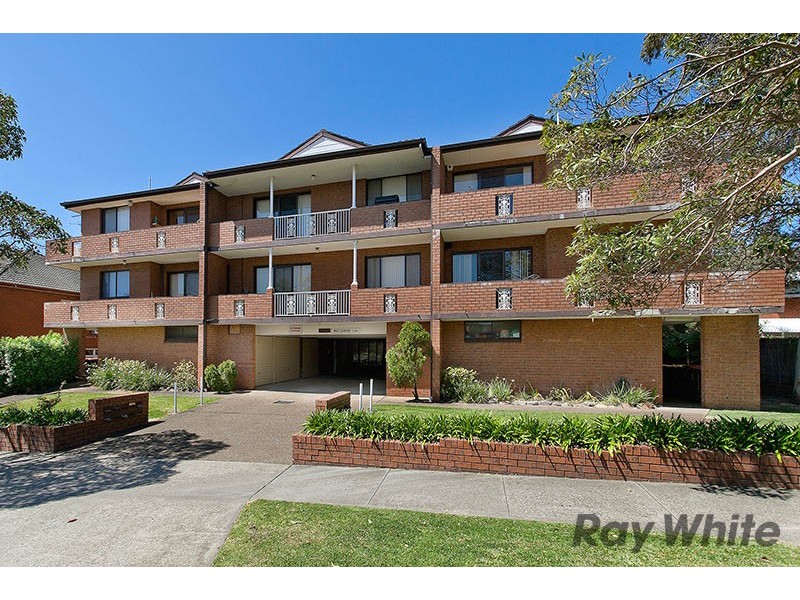 1/11-13 Gladstone Street, Bexley NSW 2207