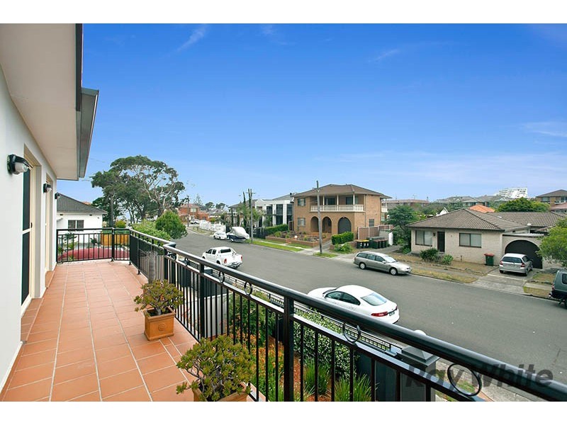 Brighton-le-sands NSW 2216