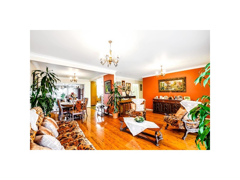 31 Macintyre Crescent, Sylvania Waters NSW 2224