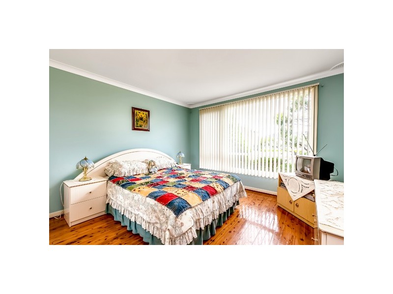 31 Macintyre Crescent, Sylvania Waters NSW 2224