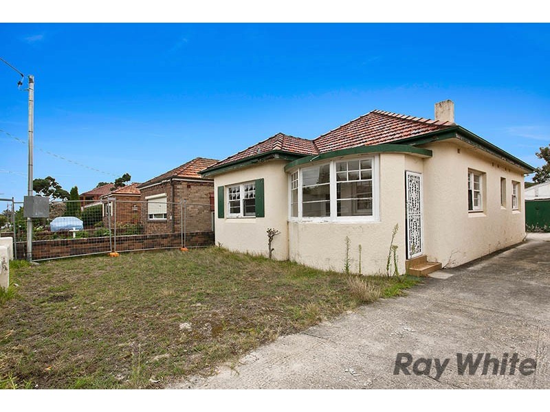 9 and 9A Robinson Street, Monterey NSW 2217