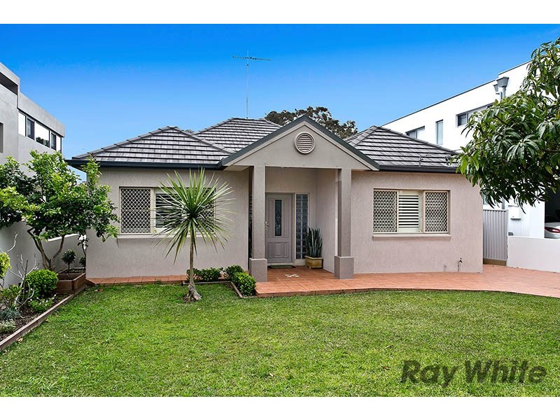 14 Amy Street, Blakehurst NSW 2221