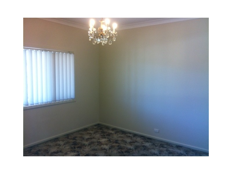 3 Ewen Street, Roselands NSW 2196