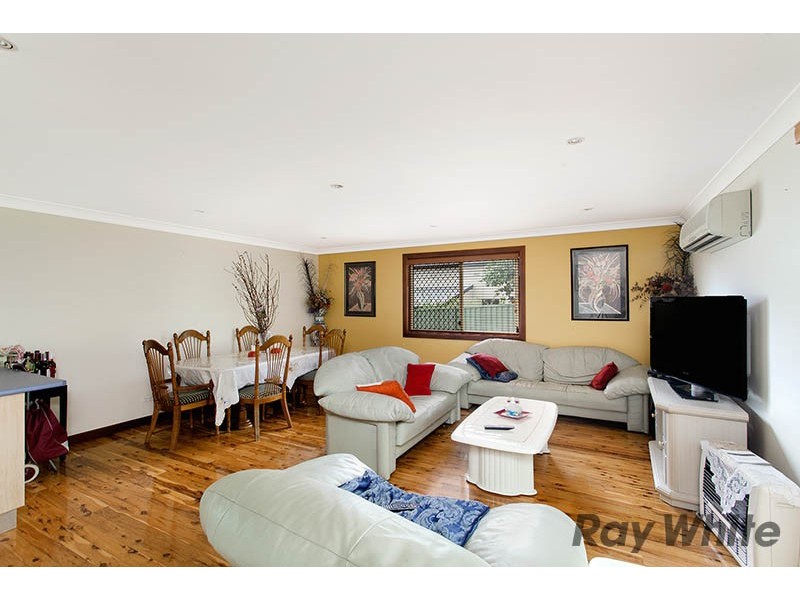 14 Planthurst Road, Carlton NSW 2218
