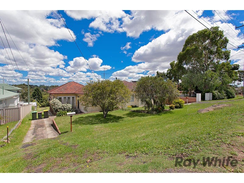 7 Salt Pan Road, Peakhurst NSW 2210