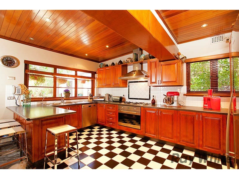 9 Bray Avenue, Earlwood NSW 2206