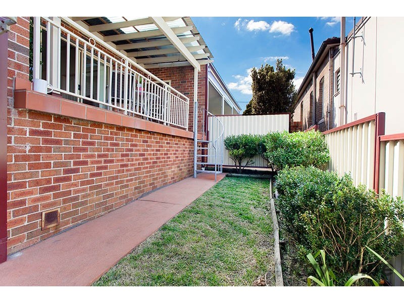 2/42-44 Knight Street, Arncliffe NSW 2205