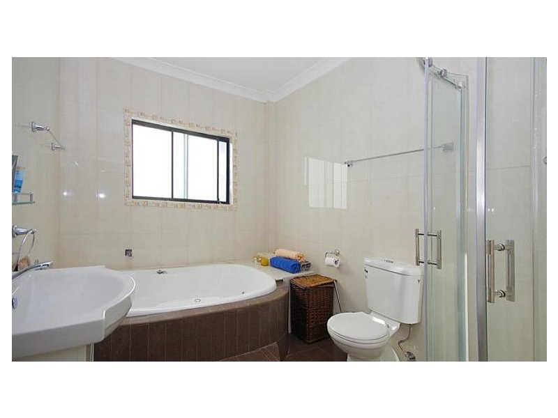 1 Rosebank Avenue, Kingsgrove NSW 2208