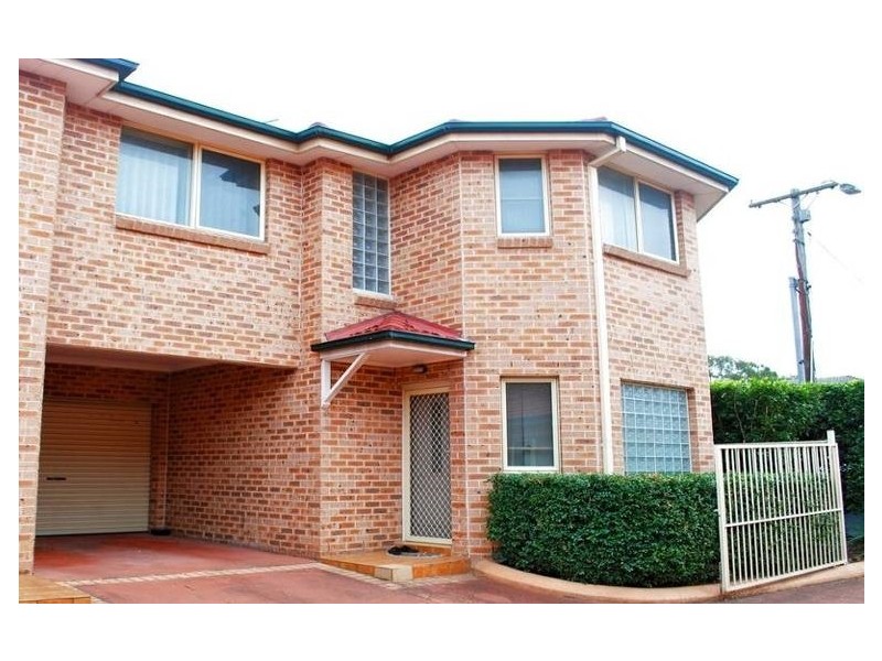 1/180 Newbridge Road, Moorebank NSW 2170