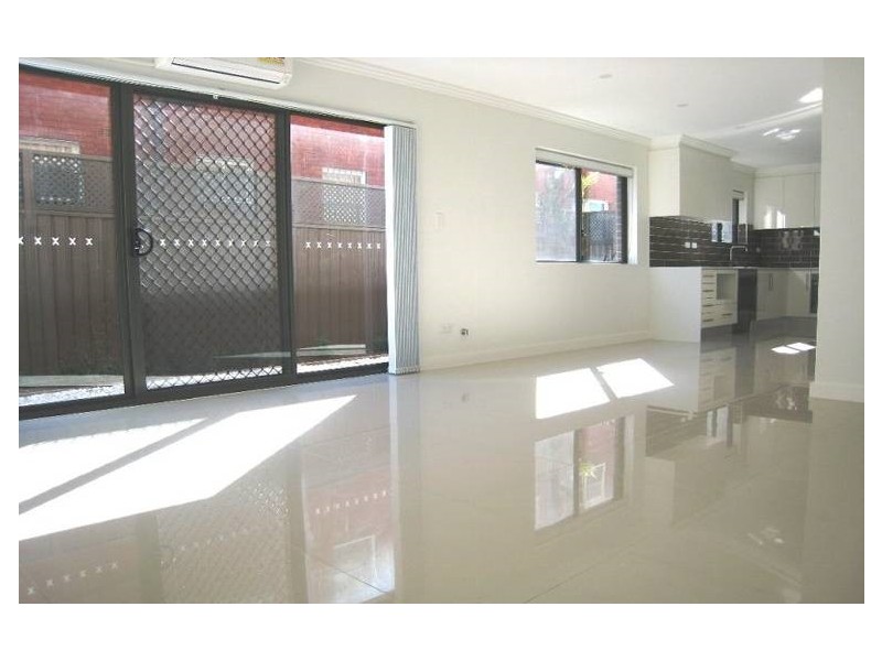 2/3 Rome Street, Canterbury NSW 2193