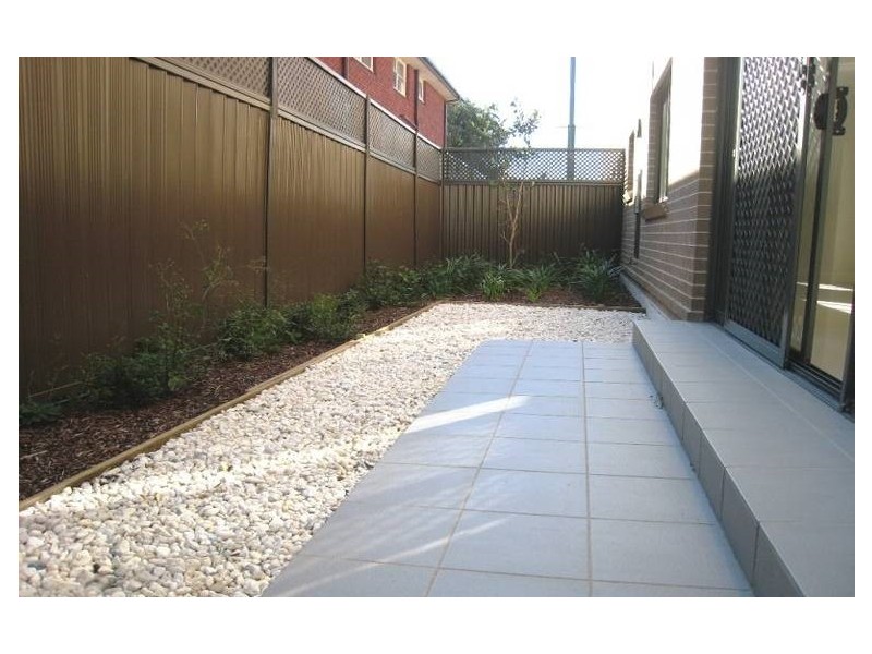 2/3 Rome Street, Canterbury NSW 2193