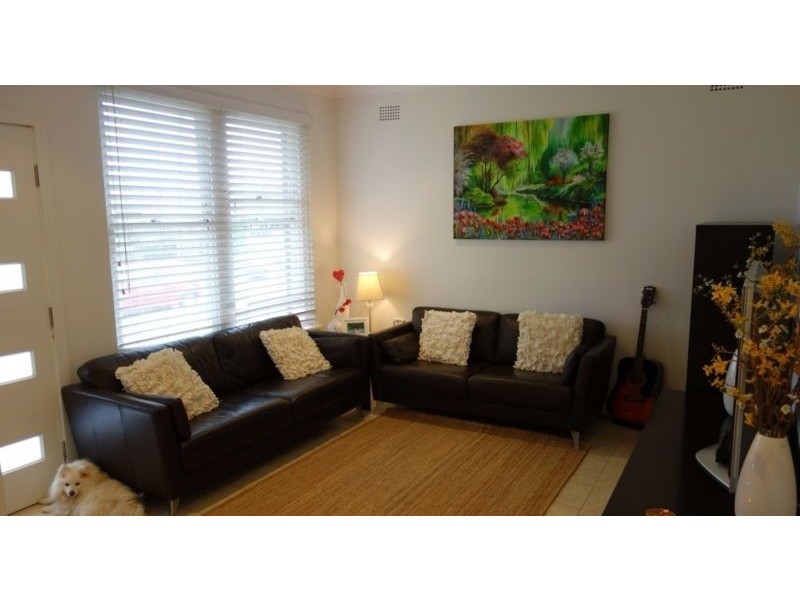 22 Junee Crescent, Kingsgrove NSW 2208