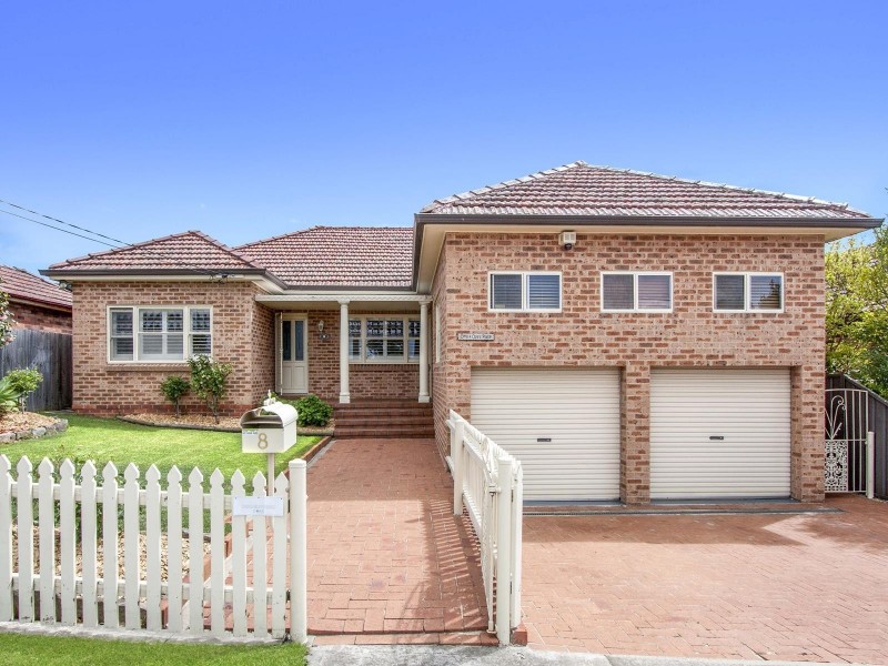 8 Tallawalla Street, Beverly Hills NSW 2209