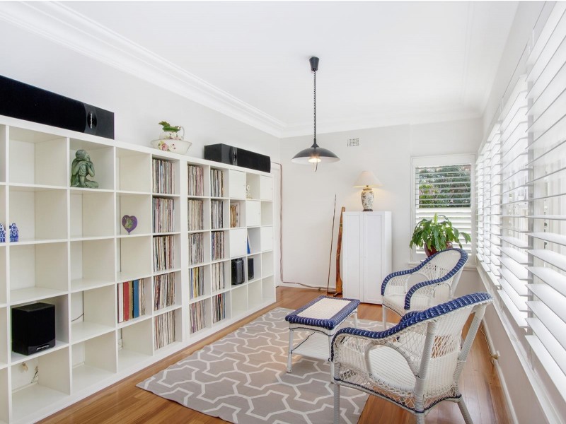 8 Tallawalla Street, Beverly Hills NSW 2209