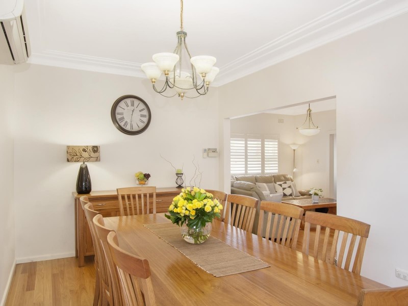 8 Tallawalla Street, Beverly Hills NSW 2209