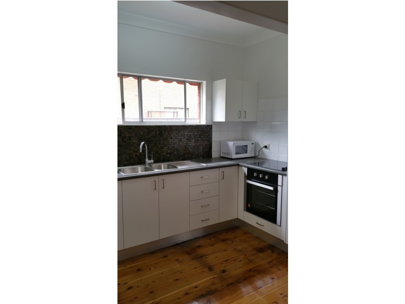 214 Connells Point Road, Connells Point NSW 2221