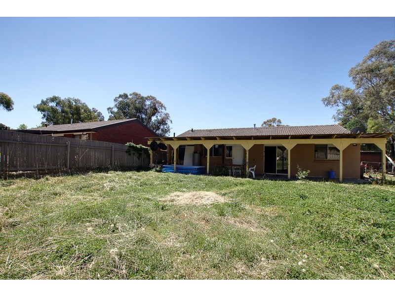 16 Skertchly Place, Florey ACT 2615