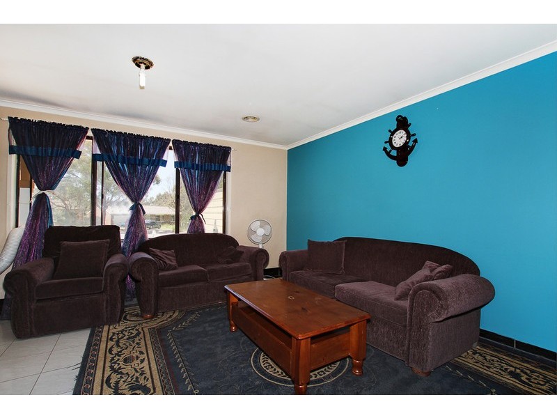 16 Skertchly Place, Florey ACT 2615