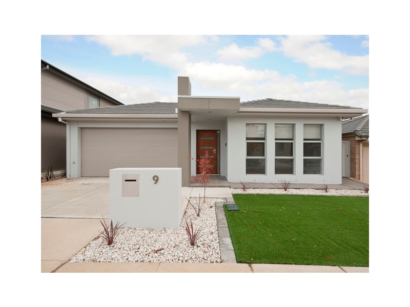 9 Hinde St, Franklin ACT 2913