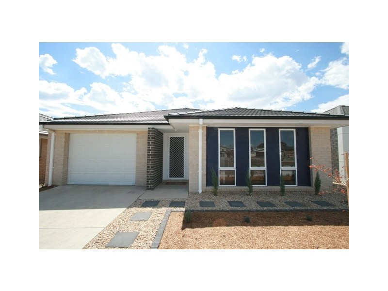 16 Helen Leonard Crescent, Forde ACT 2914