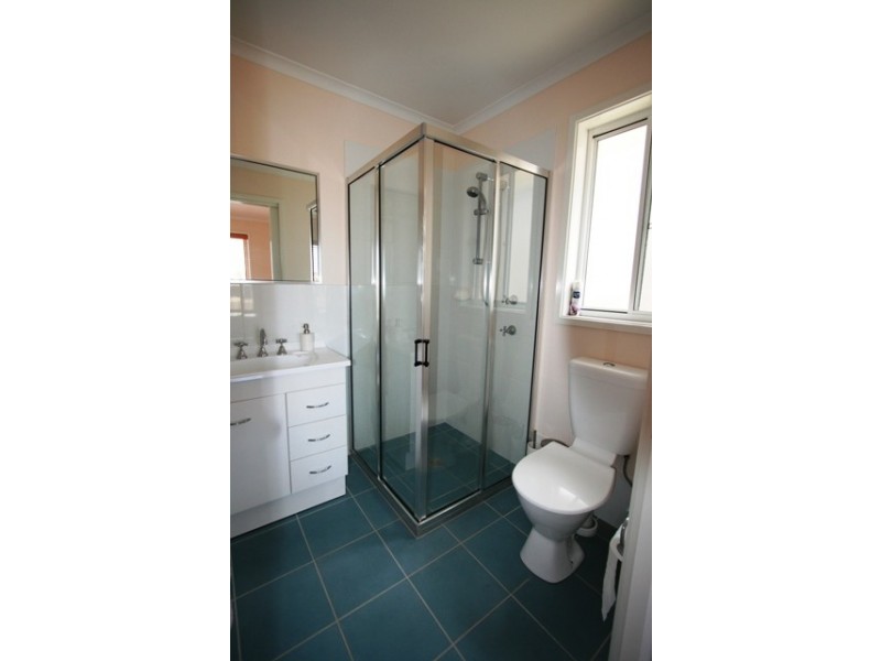 16 Helen Leonard Crescent, Forde ACT 2914