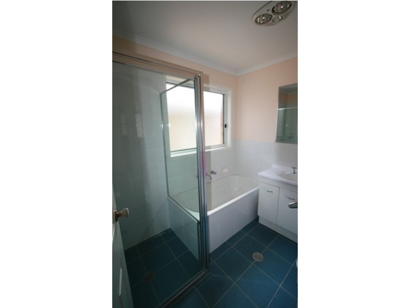 16 Helen Leonard Crescent, Forde ACT 2914