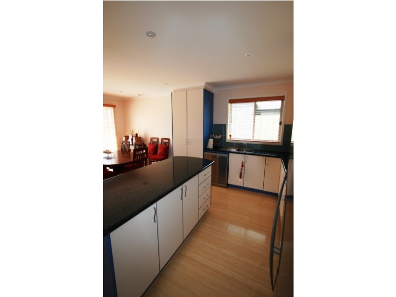 16 Helen Leonard Crescent, Forde ACT 2914