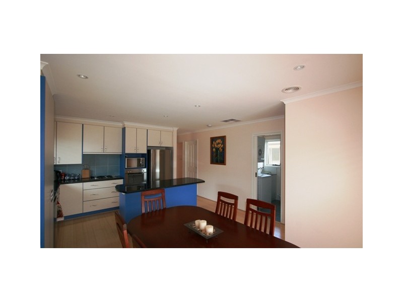 16 Helen Leonard Crescent, Forde ACT 2914