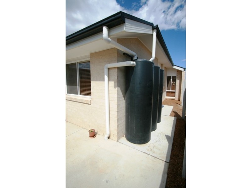 16 Helen Leonard Crescent, Forde ACT 2914