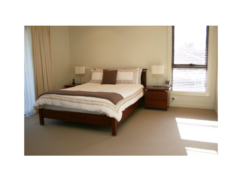 3 Maygar St, Hughes ACT 2605