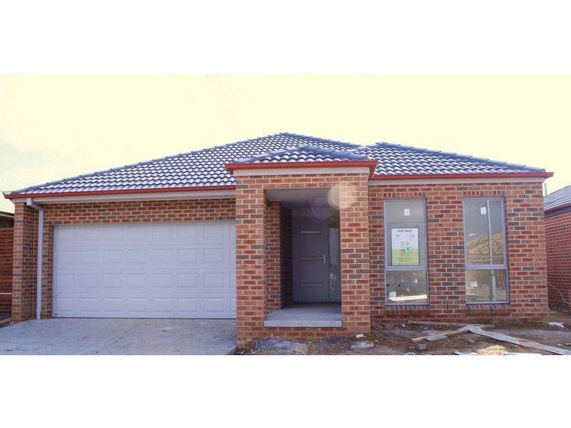 15 Ellinor Walker Crescent, Franklin ACT 2913