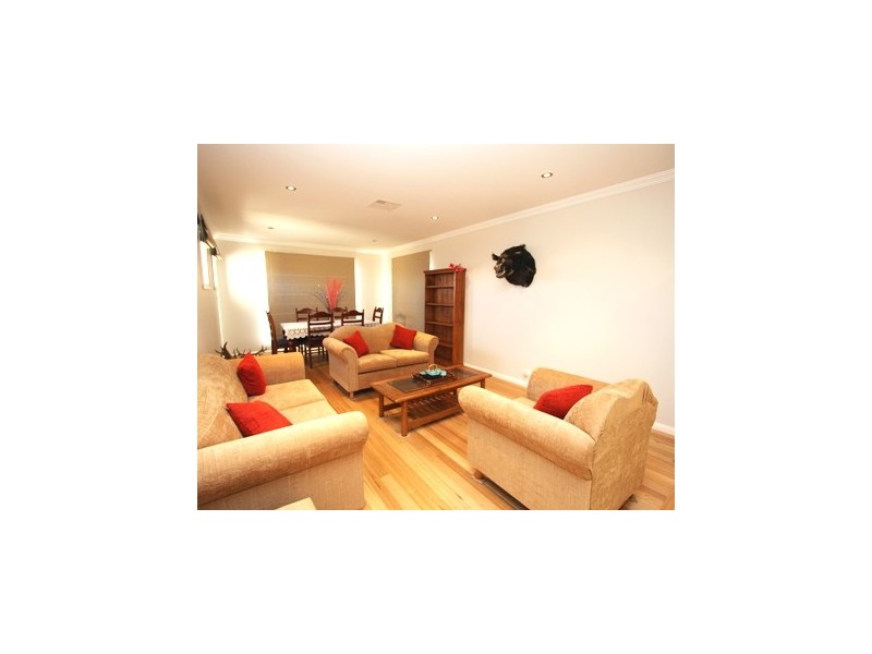 64 Bungle Bungle Crescent, Harrison ACT 2914