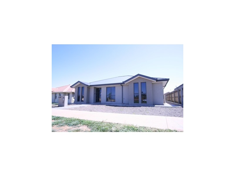 304 Flemington Road, Gungahlin ACT 2912