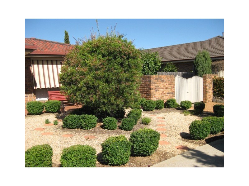 27 Tiptree Crescent, Palmerston ACT 2913