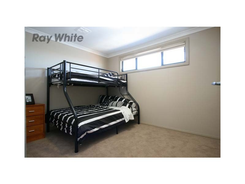 10 Buscombe Street, Forde ACT 2914