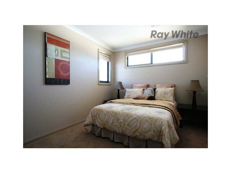 10 Buscombe Street, Forde ACT 2914