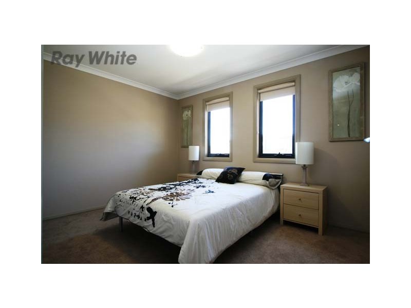 10 Buscombe Street, Forde ACT 2914