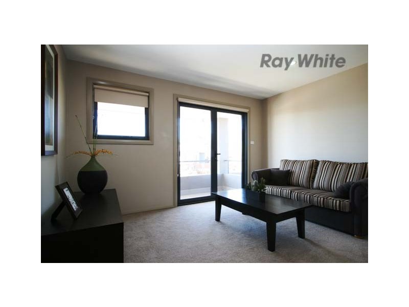 10 Buscombe Street, Forde ACT 2914