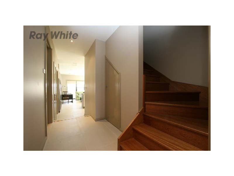 10 Buscombe Street, Forde ACT 2914