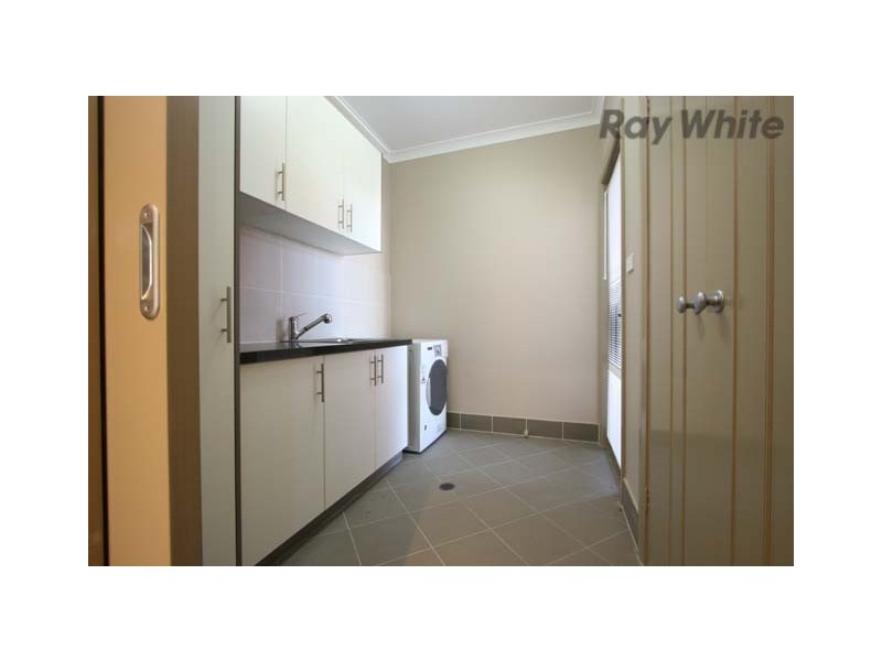 10 Buscombe Street, Forde ACT 2914