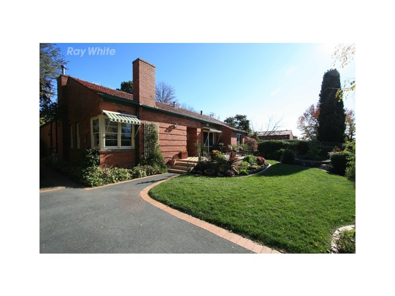 16 Meehan Gardens, Narrabundah ACT 2604