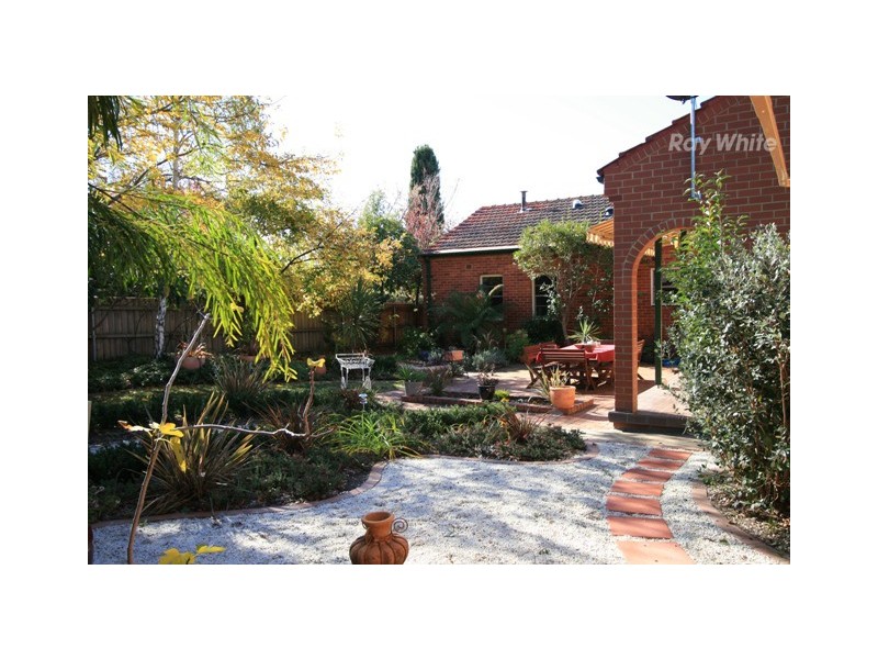 16 Meehan Gardens, Narrabundah ACT 2604