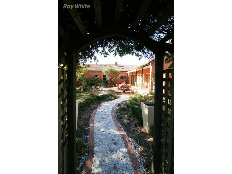 16 Meehan Gardens, Narrabundah ACT 2604