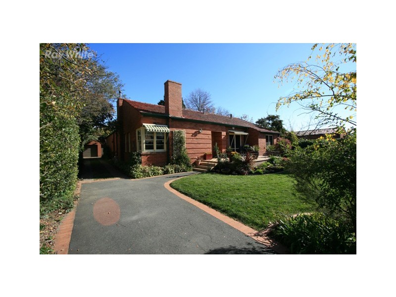 16 Meehan Gardens, Narrabundah ACT 2604