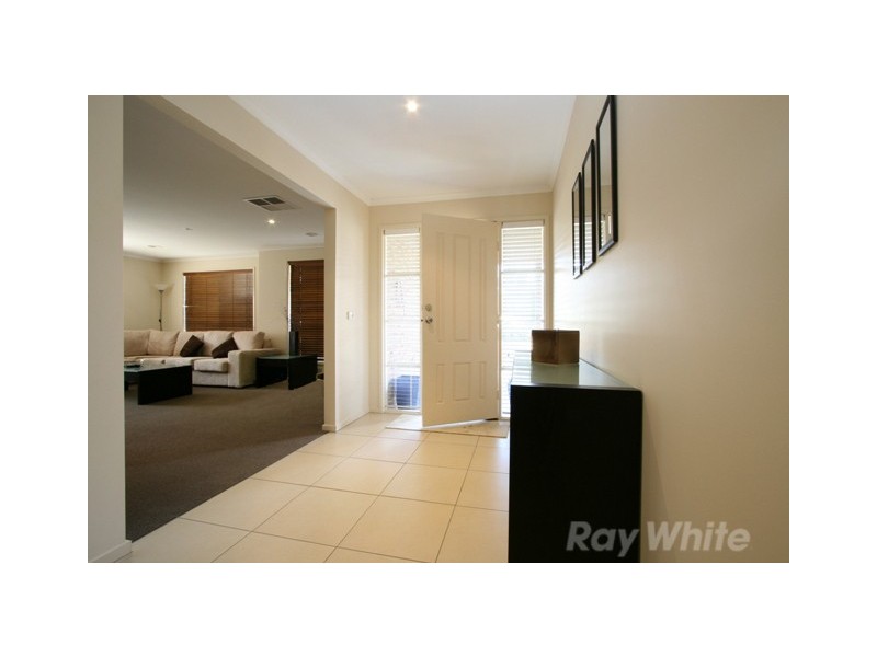 14 Mary Hall Circuit, Dunlop ACT 2615