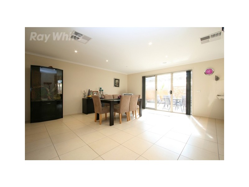 14 Mary Hall Circuit, Dunlop ACT 2615