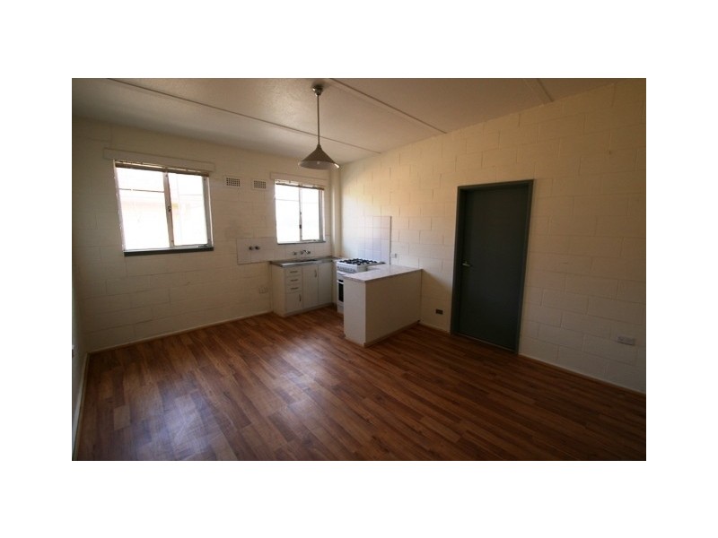 13/10 Arthur St, Queanbeyan NSW 2620