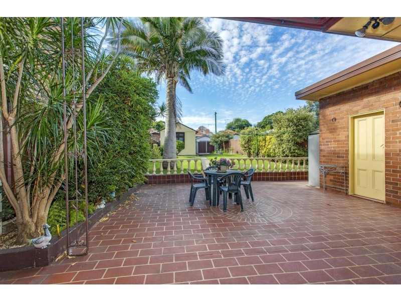 12 Hugh Street, Ashfield NSW 2131